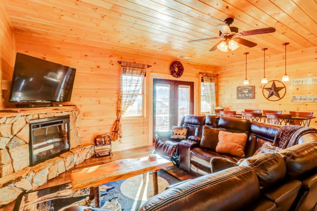 4 Bed 3 Bath Vacation Home In Bryson City Bagian luar foto