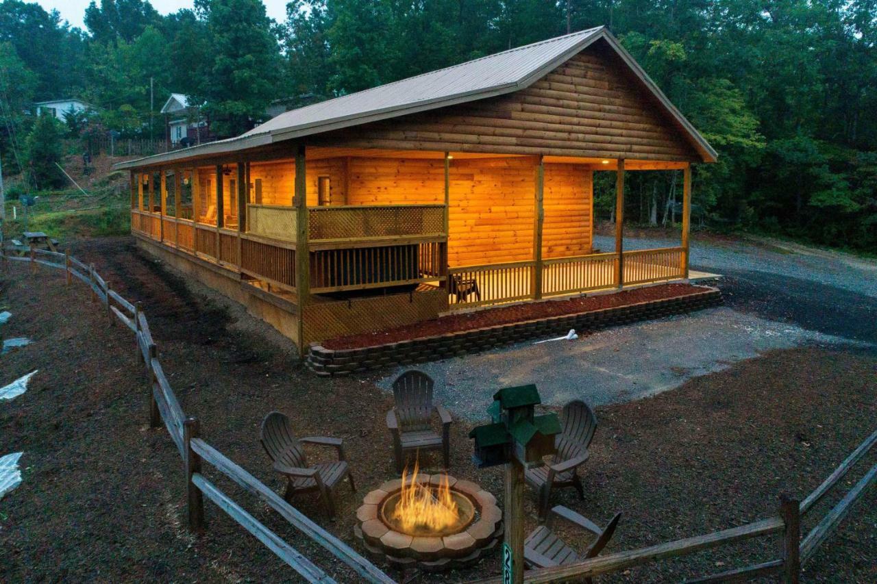 4 Bed 3 Bath Vacation Home In Bryson City Bagian luar foto